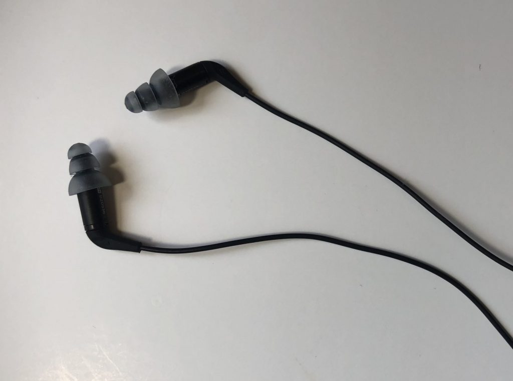 example of thin and small earbuds