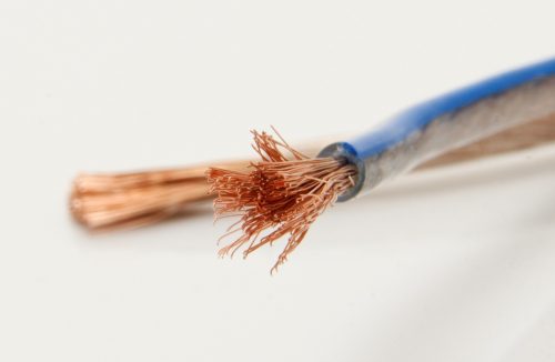 bare speaker wire that is splayed and coming apart