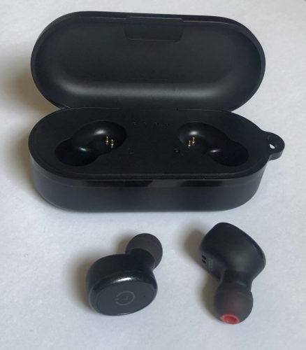 TOZO T10 wireless case and earbuds
