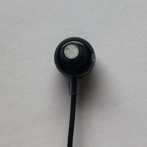 Sony MDR-EX15AP front side of earbud no tip