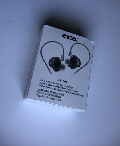 CCA CRA earphones box on arrival