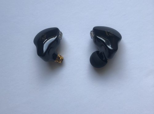 KBEAR KS1 earbuds nozzle with and without tip