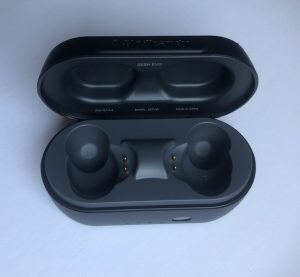 Skullcandy Sesh Evo earbuds case open inside