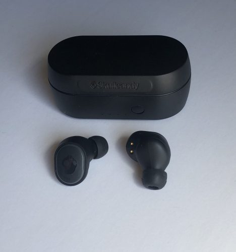 Skullcandy Sesh Evo wireless case and earbuds