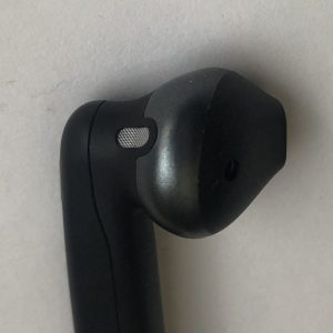 JBL Tune 225 TWS earbud side screen and port