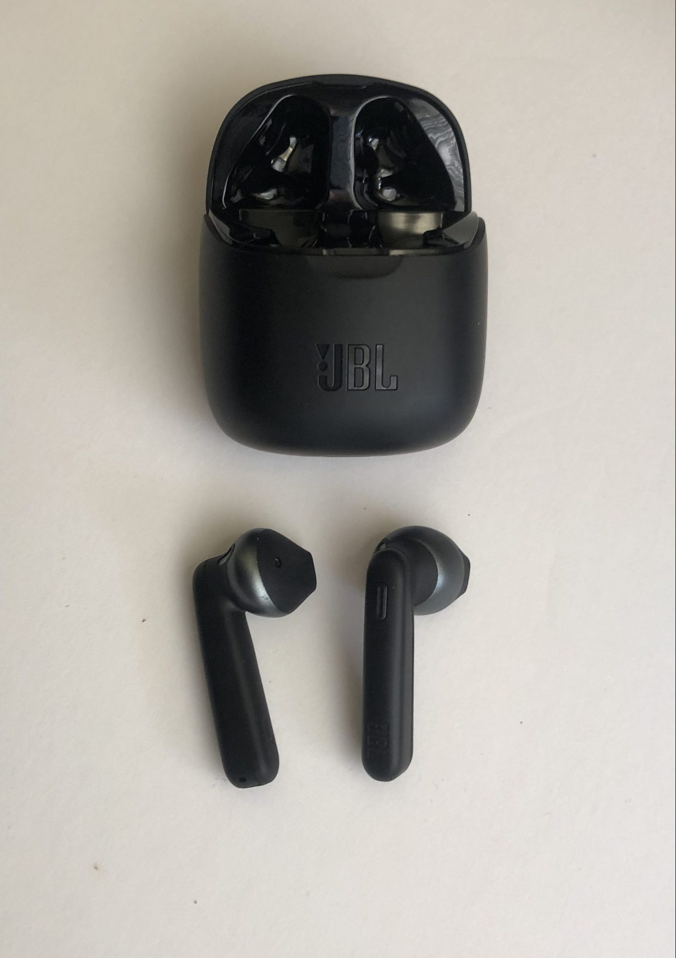 Inde ihærdige momentum JBL Tune 225TWS True Wireless Earbuds Review