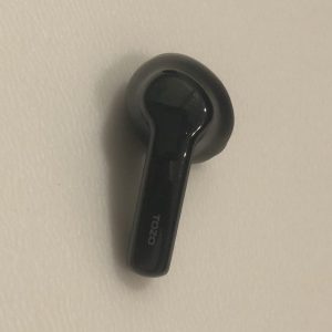 Tozo NC2 earbud back