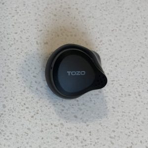 TOZO NC7 2022 earbud back