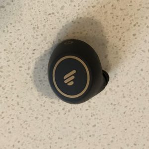 Edifier TWS1 Pro earbud back