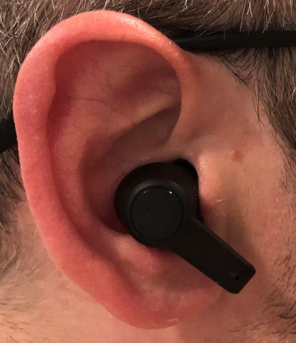 SoundPEATS T3 earbud in ear fit