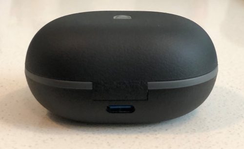 SoundPEATS Life charging and carrying case side charge port