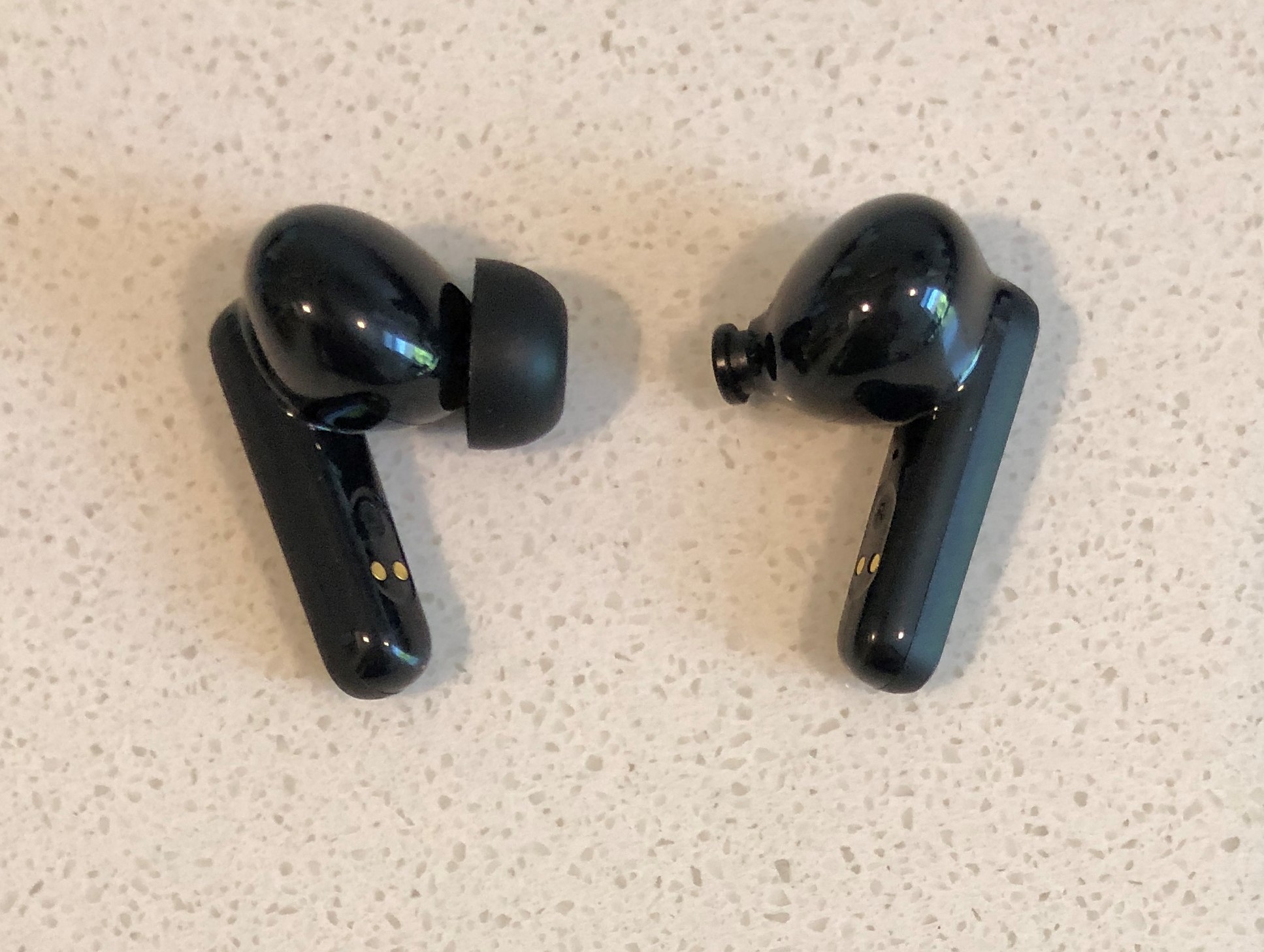 Soundcore P20i earbud tip and nozzle