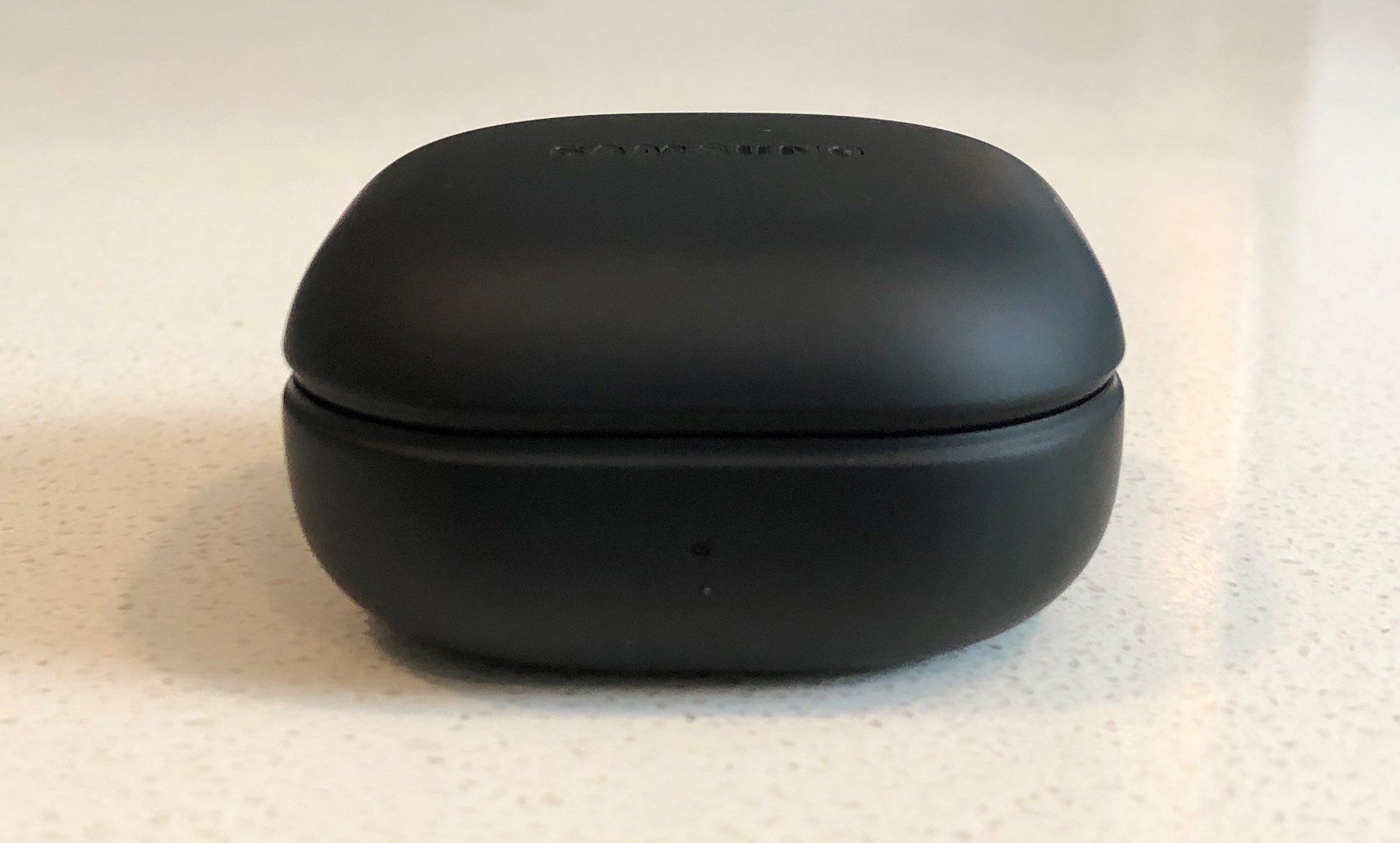 Samsung Galaxy Buds2 Pro charging and carrying case side