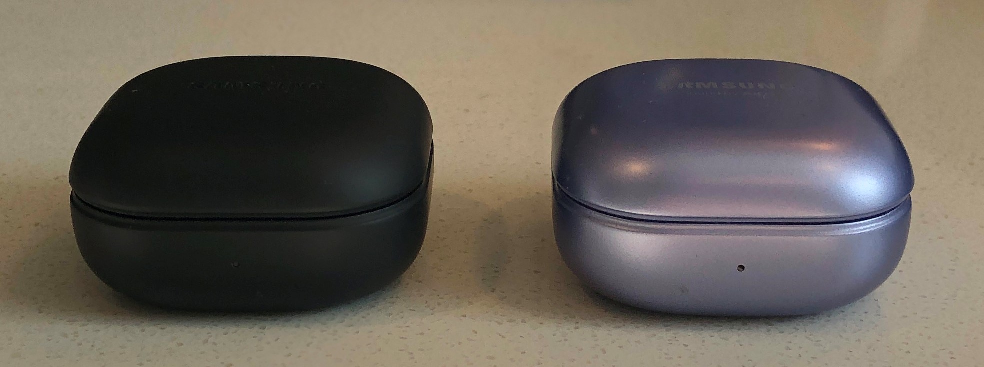 Samsung Galaxy Buds2 Pro vs Buds Pro charging and carrying case side