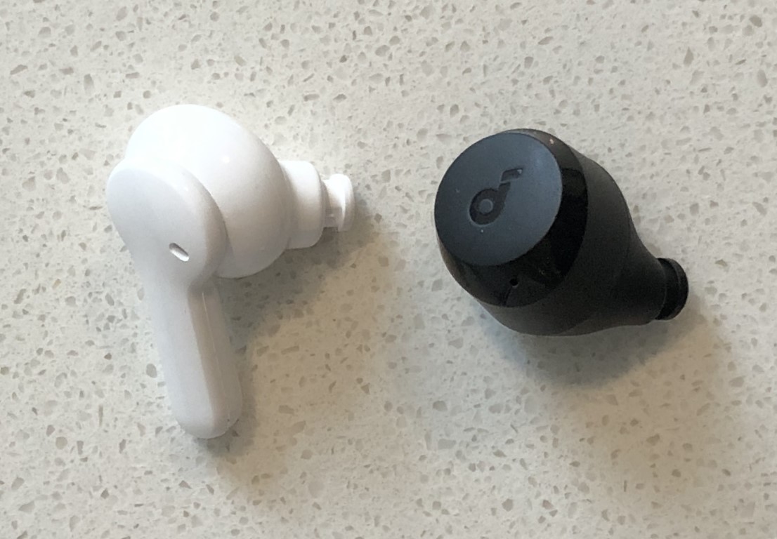 QCY T13 vs Soundcore A20i earbud back
