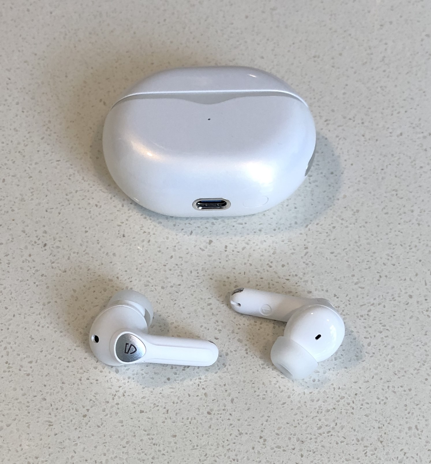 SoundPEATS Air4 Pro wireless earbuds and case