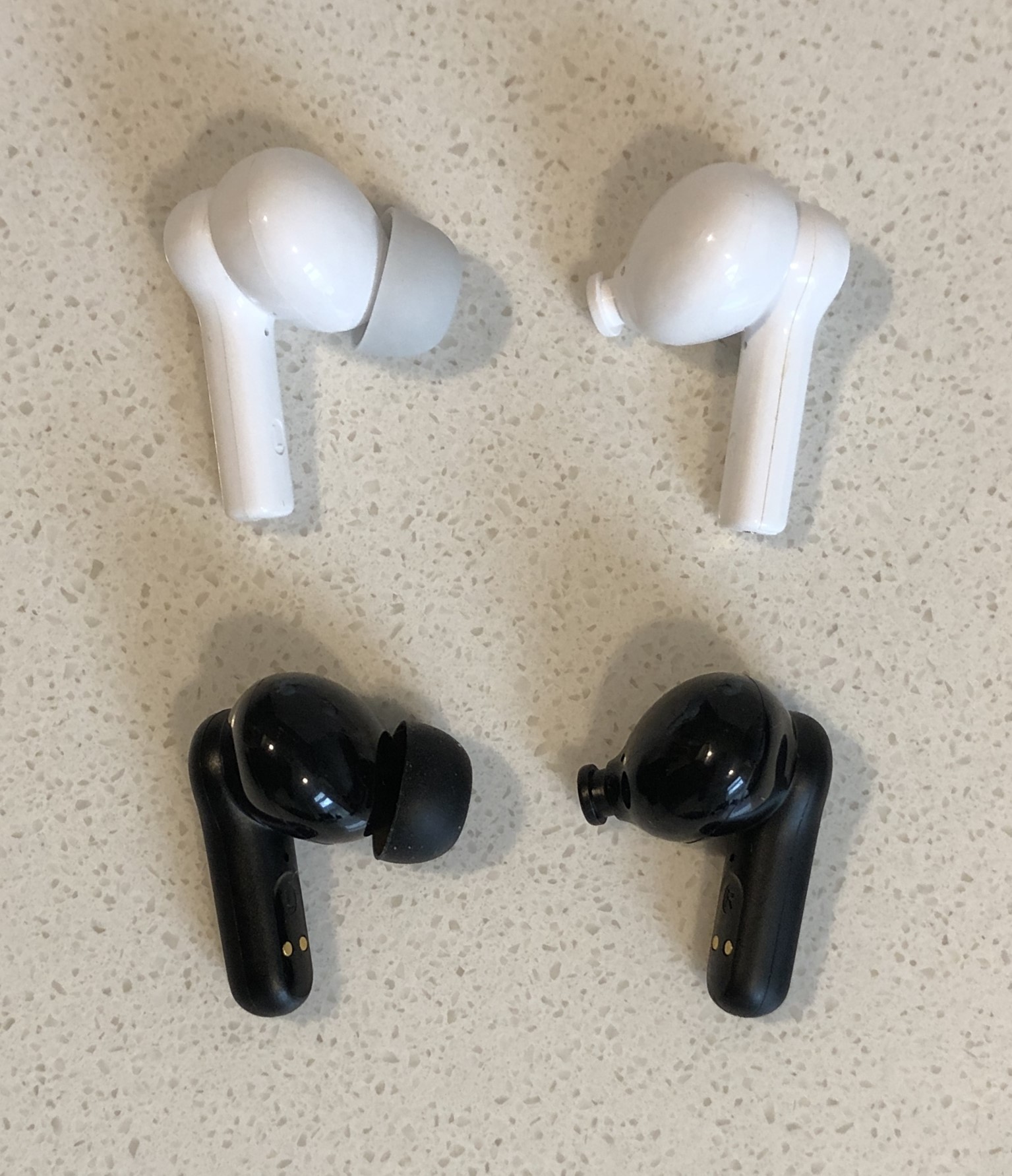 Soundcore Life P2 Mini vs Life P2i earbud tip and nozzle